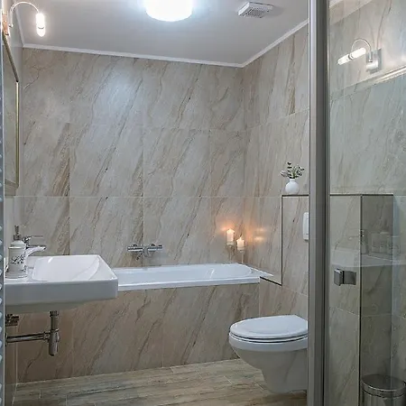 מלון Pod Branou 3*