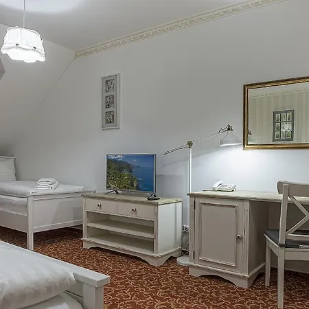 Hotel Pod Bránou 3*