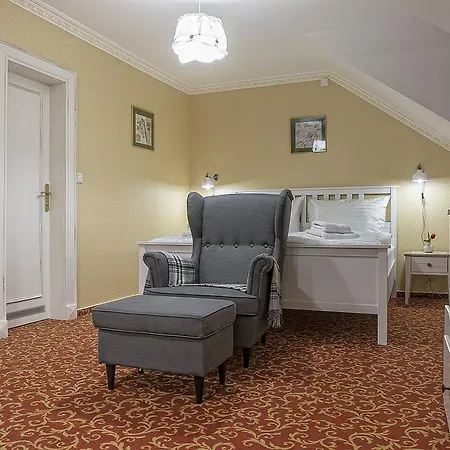 Pod Branou Hotel 3*